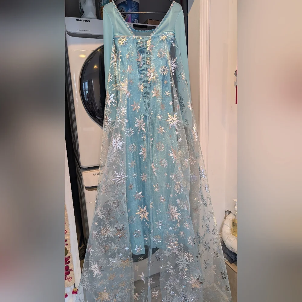 Costume: Handmade Frozen Elsa Gown And Cape, plus Crown with full price offer - Picture 12 of 17
